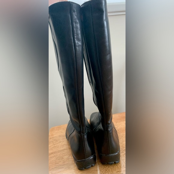 Duo Boots: Wide Calf - Picture 2 of 10